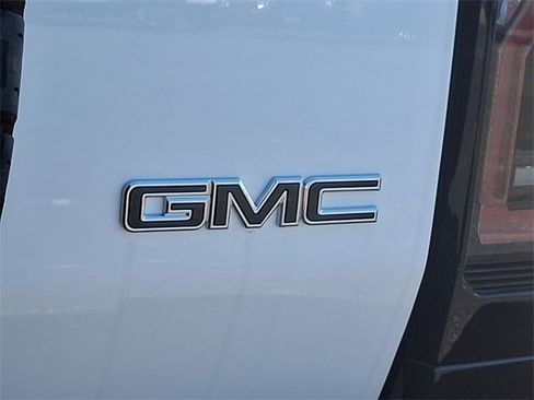 New 2025 GMC Hummer EV 2X image 20