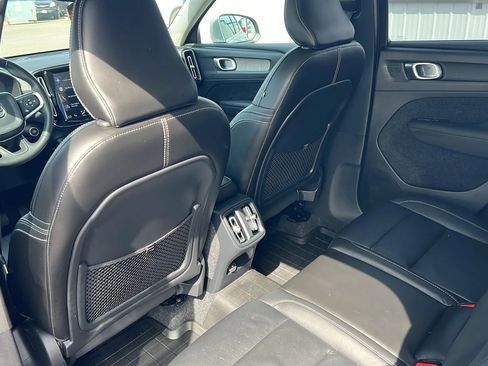 Used 2019 Volvo XC40 T5 Inscription AWD/4WD image 14