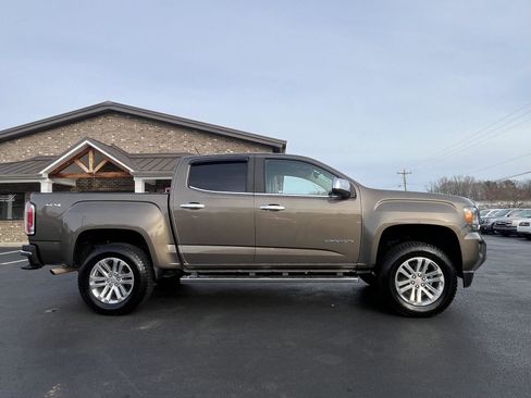 Used 2017 GMC Canyon SLT w/ Driver Alert Package image 22