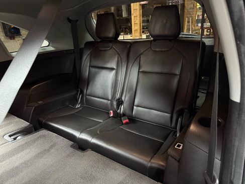 Used 2017 Acura MDX SH-AWD image 30