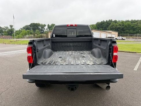 Used 2019 GMC Sierra 3500 Denali w/ Duramax Plus Package AWD/4WD image 13
