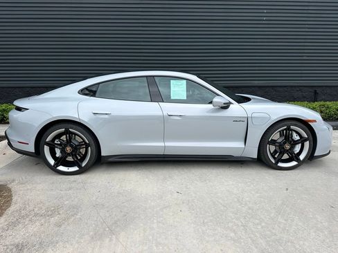 Used 2024 Porsche Taycan GTS image 10