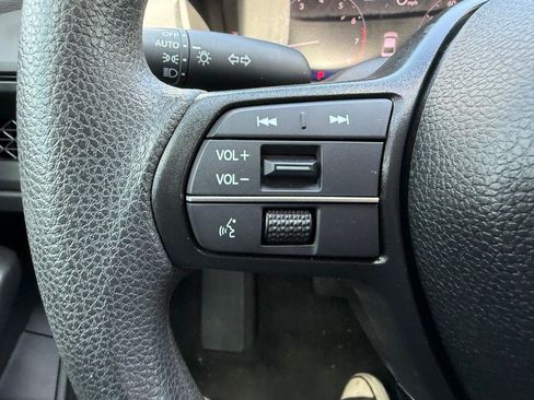 Used 2025 Honda Accord SE image 12