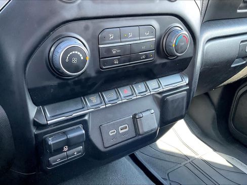Used 2023 Chevrolet Silverado 2500 LT AWD/4WD image 34