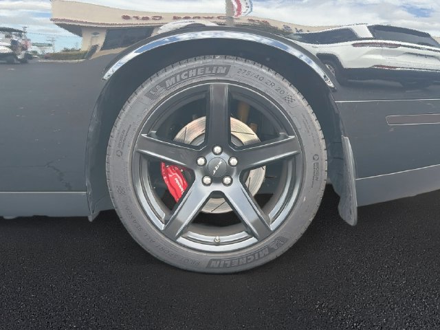 Used 2018 Dodge Challenger SRT w/ Technology Group RWD image 9