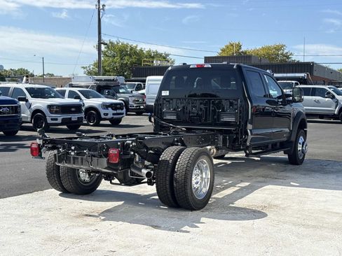 New 2026 Ford F550 4x4 Crew Cab image 3