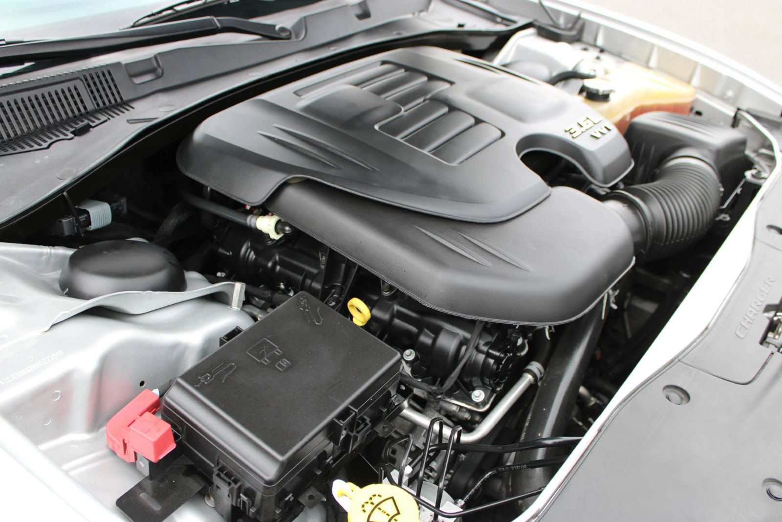 Used 2021 Dodge Charger SXT w/ Leather Interior Group RWD image 39