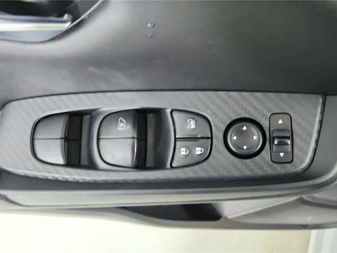 Certified 2025 Nissan Sentra SV FWD image 10