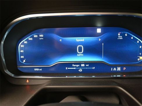 Certified 2023 Chevrolet Suburban High Country image 9