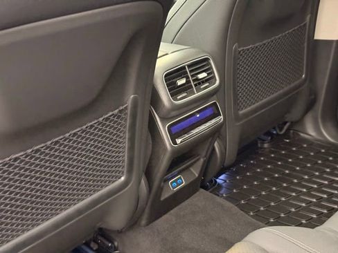 New 2026 Mercedes-Benz GLS 450 4MATIC image 19