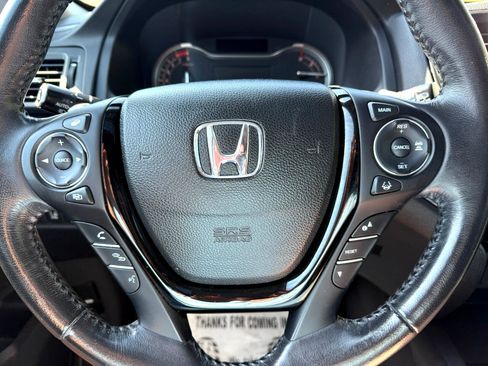 Used 2016 Honda Pilot Touring image 7