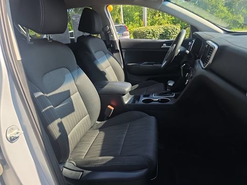 Used 2022 Kia Sportage LX AWD/4WD image 34