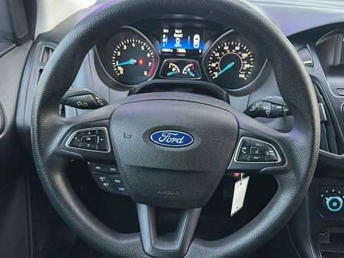 Used 2015 Ford Focus SE image 23