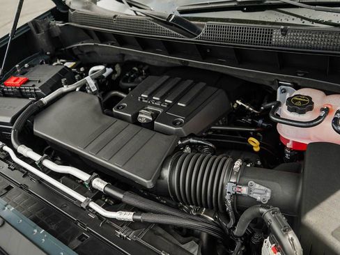 New 2026 Chevrolet Silverado 1500 LT AWD/4WD image 7