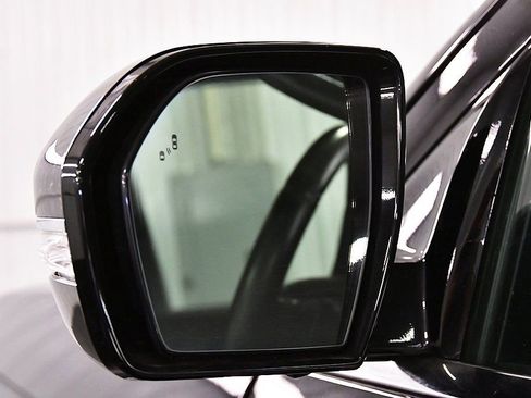 Used 2024 Lincoln Navigator Premiere image 12