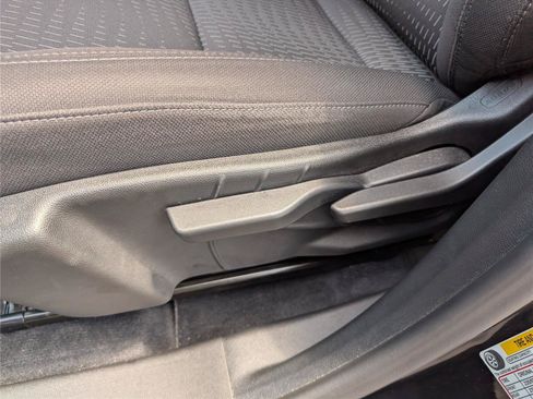 Used 2025 Chevrolet Equinox LT w/ Midnight Edition FWD image 13