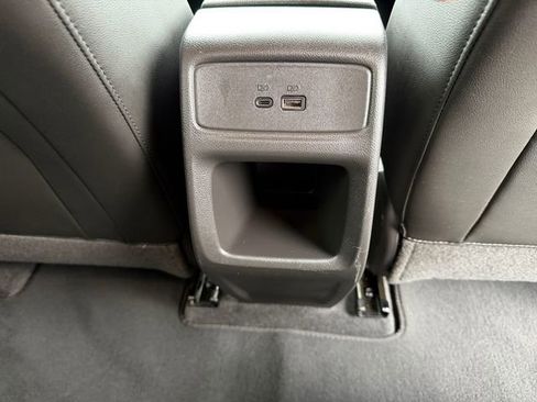 Used 2025 Chevrolet Trax RS w/ Driver Confidence Package image 28