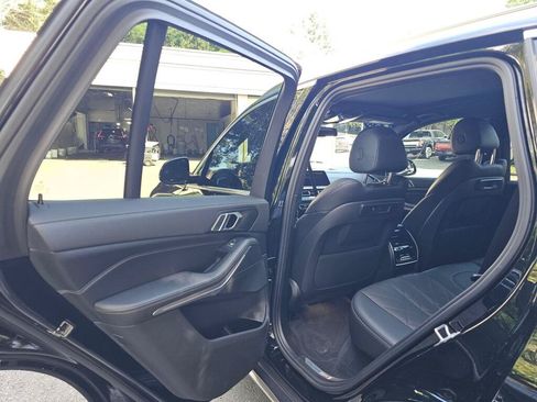 Used 2023 BMW X5 xDrive40i w/ Climate Comfort Package AWD/4WD image 19