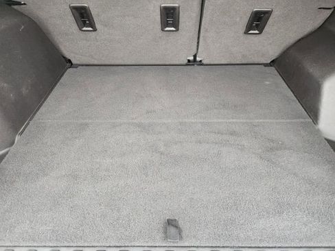 Used 2020 Chevrolet Equinox LS w/ LS Convenience Package FWD image 32