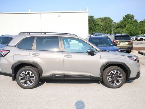 Certified 2026 Subaru Forester Premium w/ Base/Premium Package AWD/4WD image 5