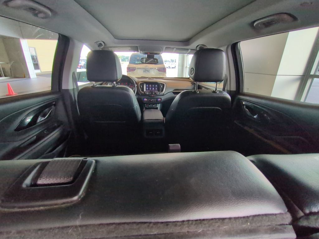 Used 2022 GMC Terrain AT4 w/ Infotainment Package II AWD/4WD image 27