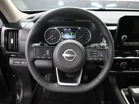 Certified 2023 Nissan Pathfinder SV w/ Black Appearance Package AWD/4WD image 20