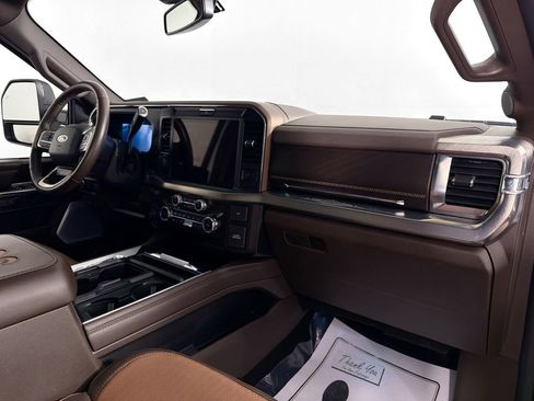 Used 2025 Ford F450 King Ranch w/ Camper Package image 32