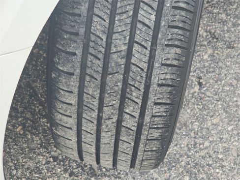 Used 2023 Subaru Legacy Premium image 29