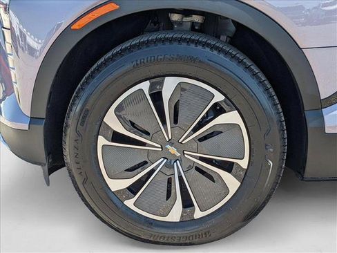 New 2025 Chevrolet Blazer EV LT image 9