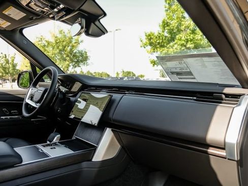 New 2026 Land Rover Range Rover SE AWD/4WD image 15