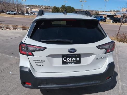 Used 2025 Subaru Outback Premium image 7