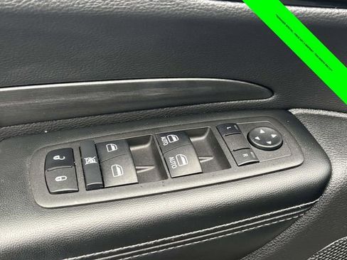 Used 2022 Dodge Durango SXT w/ Blacktop Package image 10