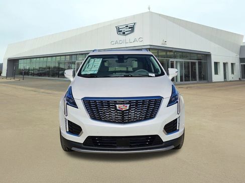 New 2026 Cadillac XT5 Premium Luxury w/ Driver Assist Package image 2