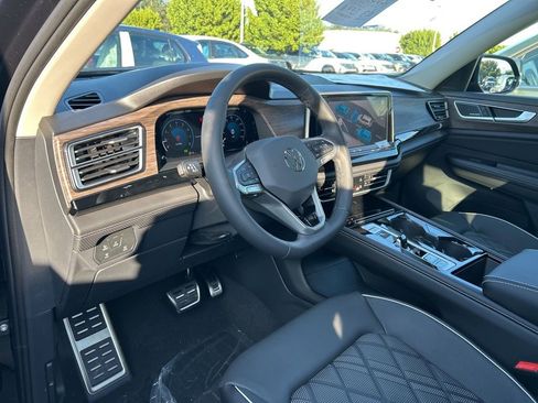 New 2026 Volkswagen Atlas SEL Premium R-Line image 23