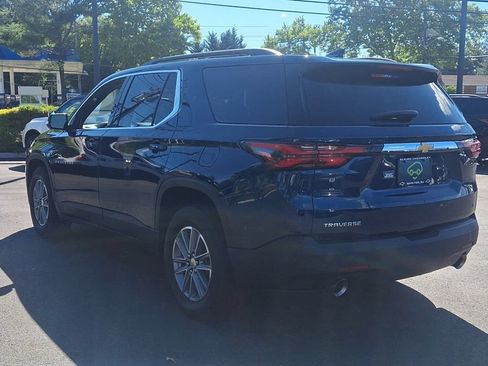 Certified 2023 Chevrolet Traverse LT FWD image 9