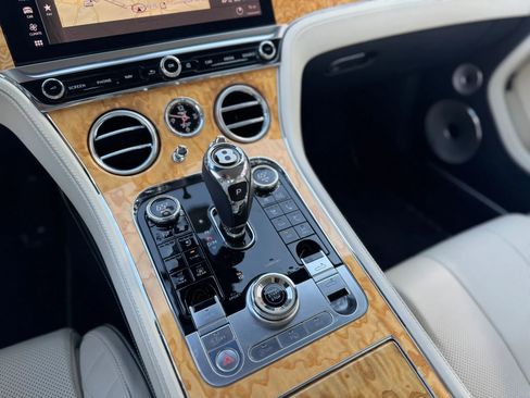 Used 2020 Bentley Continental GT AWD/4WD image 35