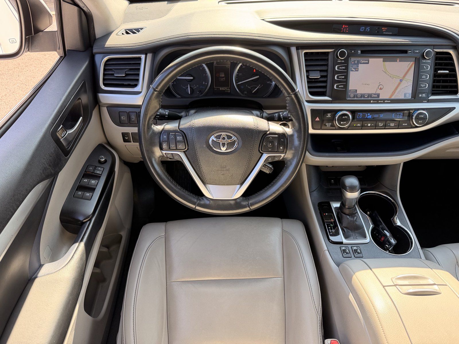 Used 2019 Toyota Highlander XLE FWD image 31