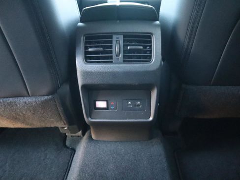 Used 2023 Nissan Rogue SL w/ SL Premium Package image 43