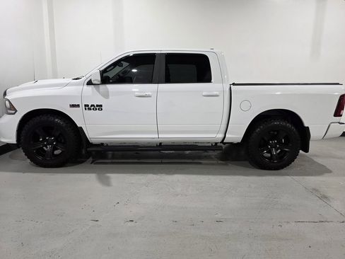 Used 2017 RAM 1500 Sport image 14