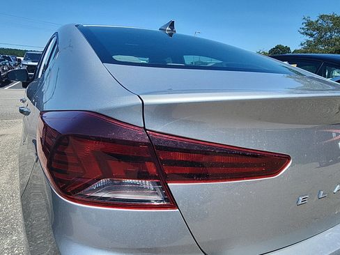 Used 2020 Hyundai Elantra Value Edition FWD image 8