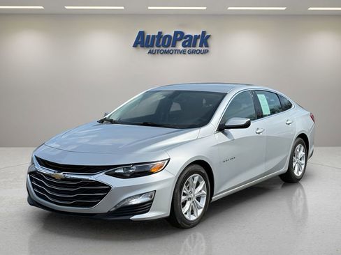 Used 2022 Chevrolet Malibu LT FWD image 3