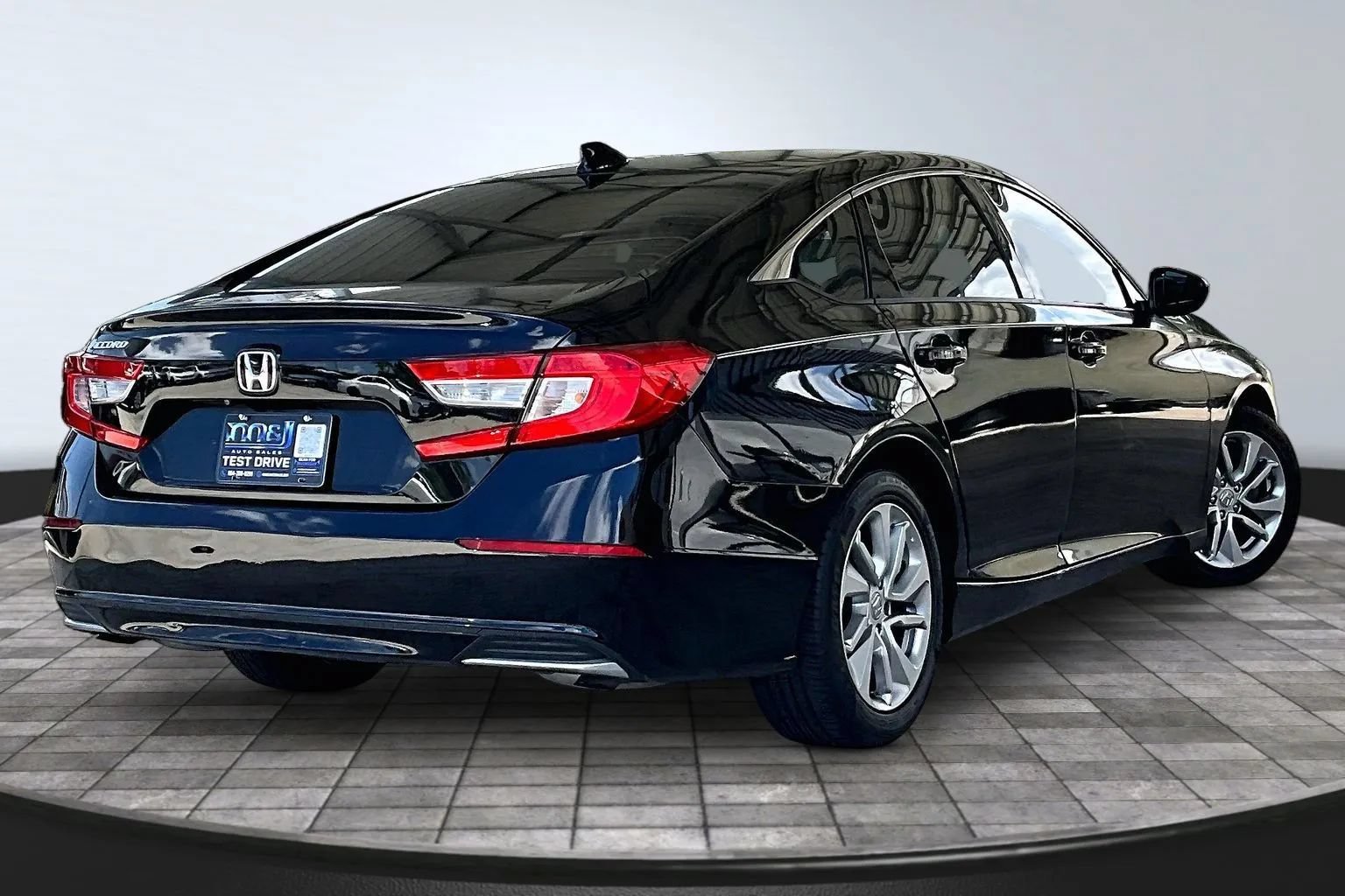 Used 2019 Honda Accord LX image 6