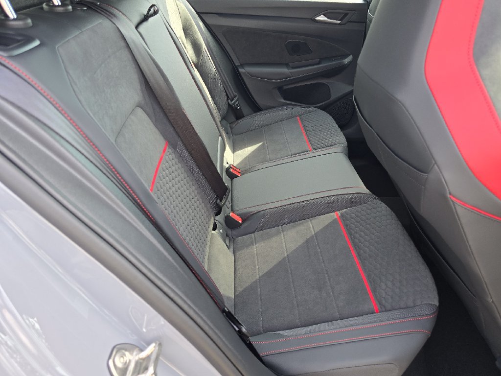 New 2026 Volkswagen GTI SE FWD image 15