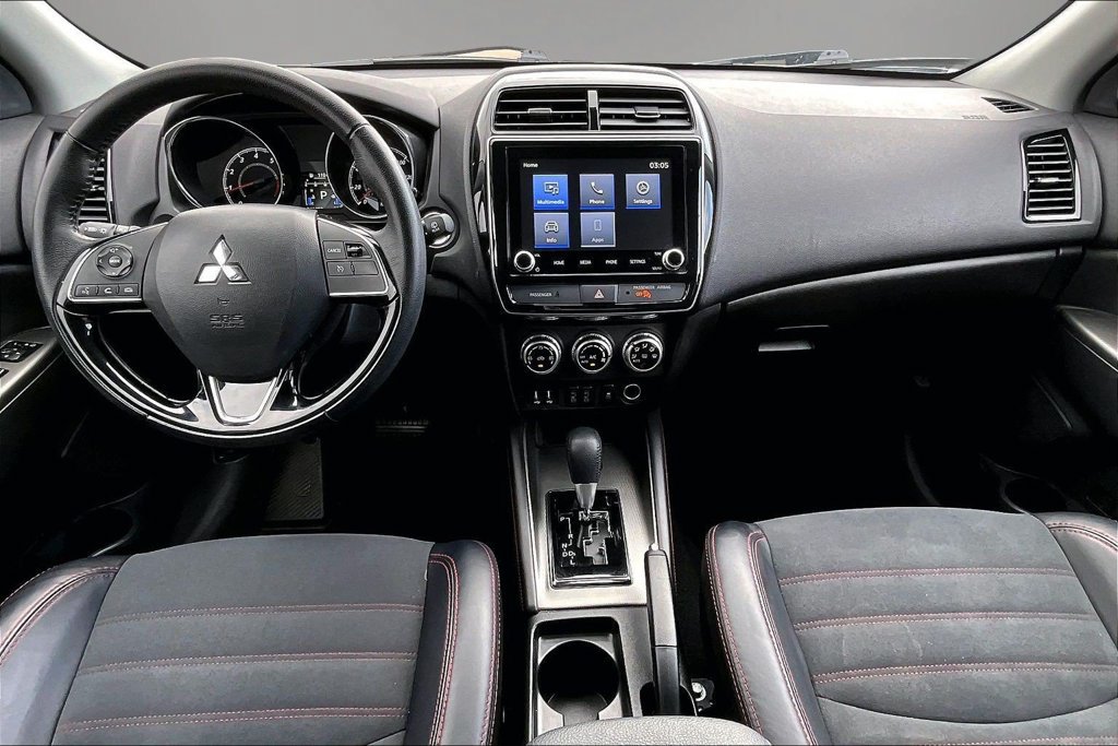 Used 2024 Mitsubishi Outlander Sport SE AWD/4WD image 7