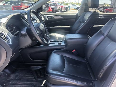 Used 2020 Nissan Pathfinder SL AWD/4WD image 27