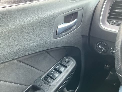 Used 2022 Dodge Charger R/T w/ Blacktop Package image 19