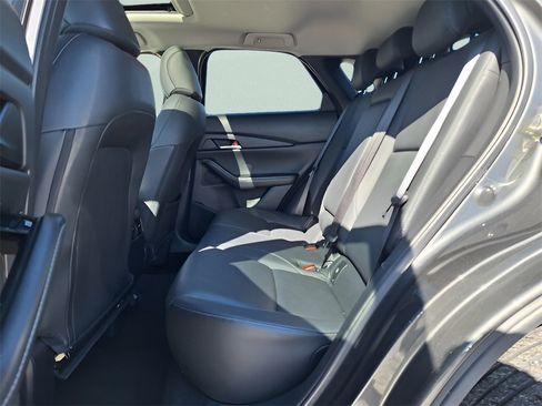 Used 2024 MAZDA CX-30 AWD 2.5 S w/ Preferred Package image 11