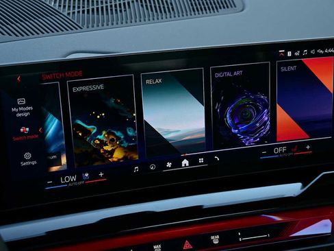 Used 2026 BMW i5 eDrive40 w/ Executive Package image 16