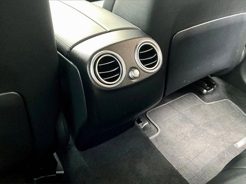 Certified 2022 Mercedes-Benz GLC 300 4MATIC image 25