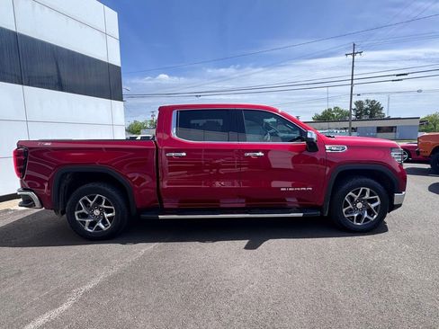 Used 2024 GMC Sierra 1500 SLT w/ SLT Premium Plus Package AWD/4WD image 7